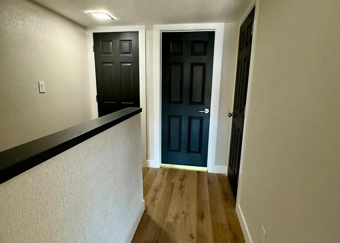 Beautifully Renovated Townhouse * Tempe